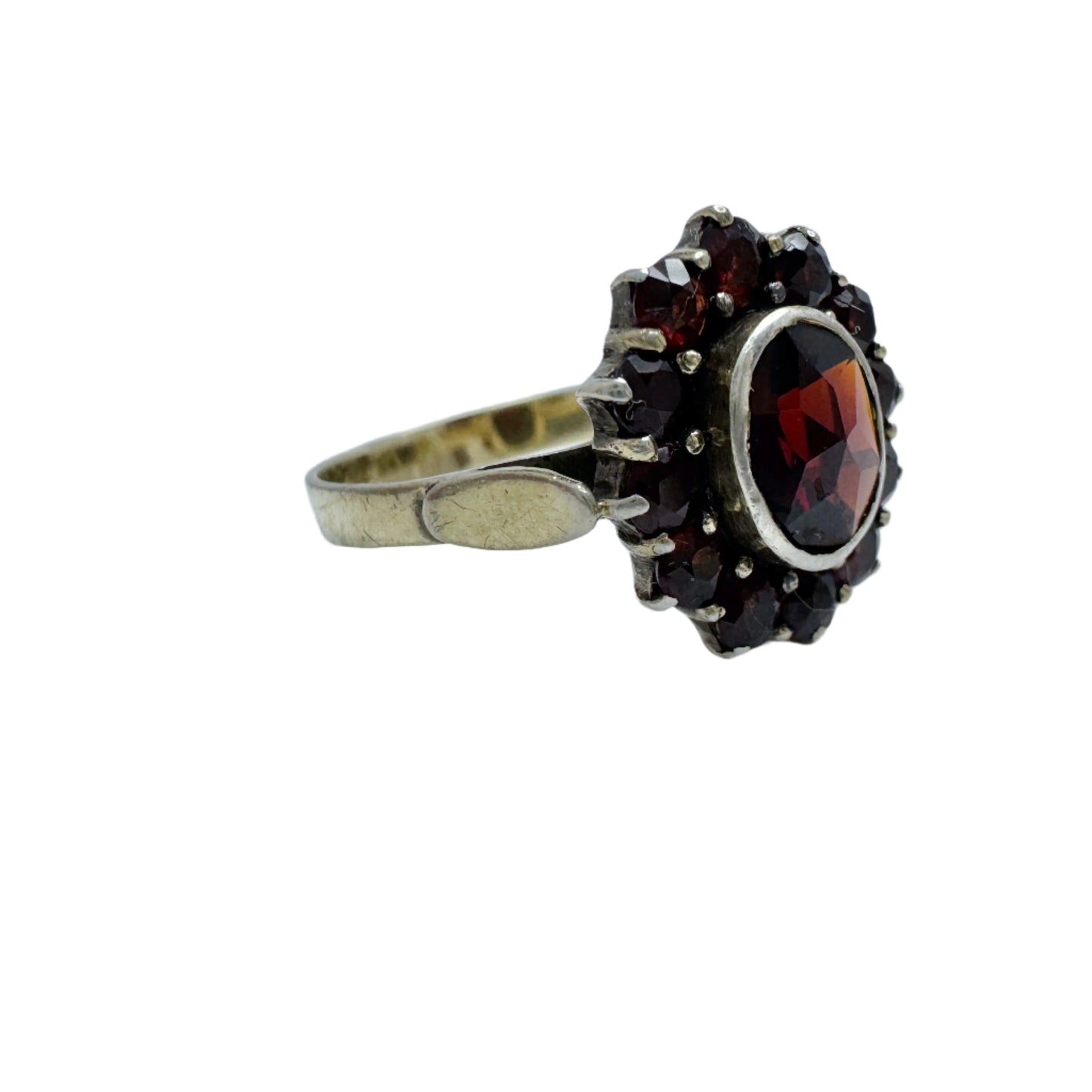 Vintage Sterling Silver Garnet Ring.