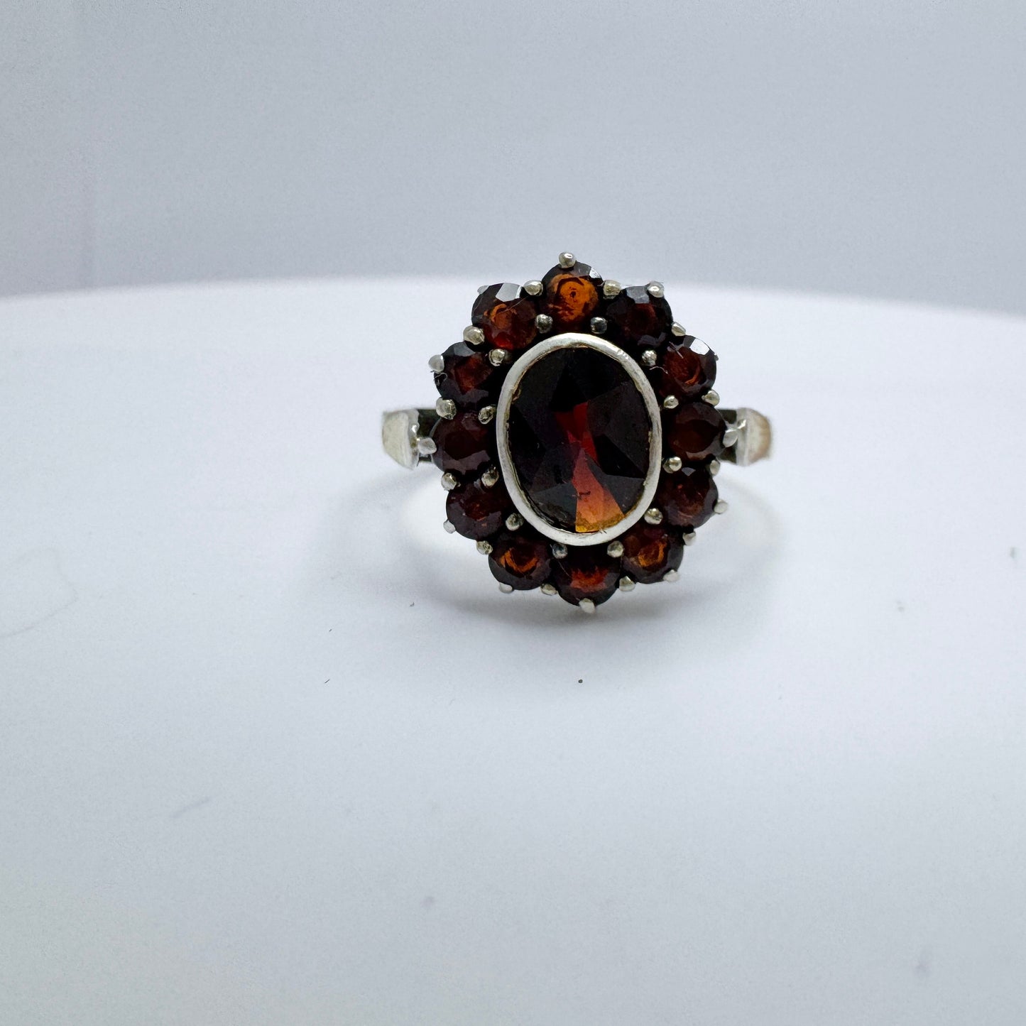 Vintage Sterling Silver Garnet Ring.