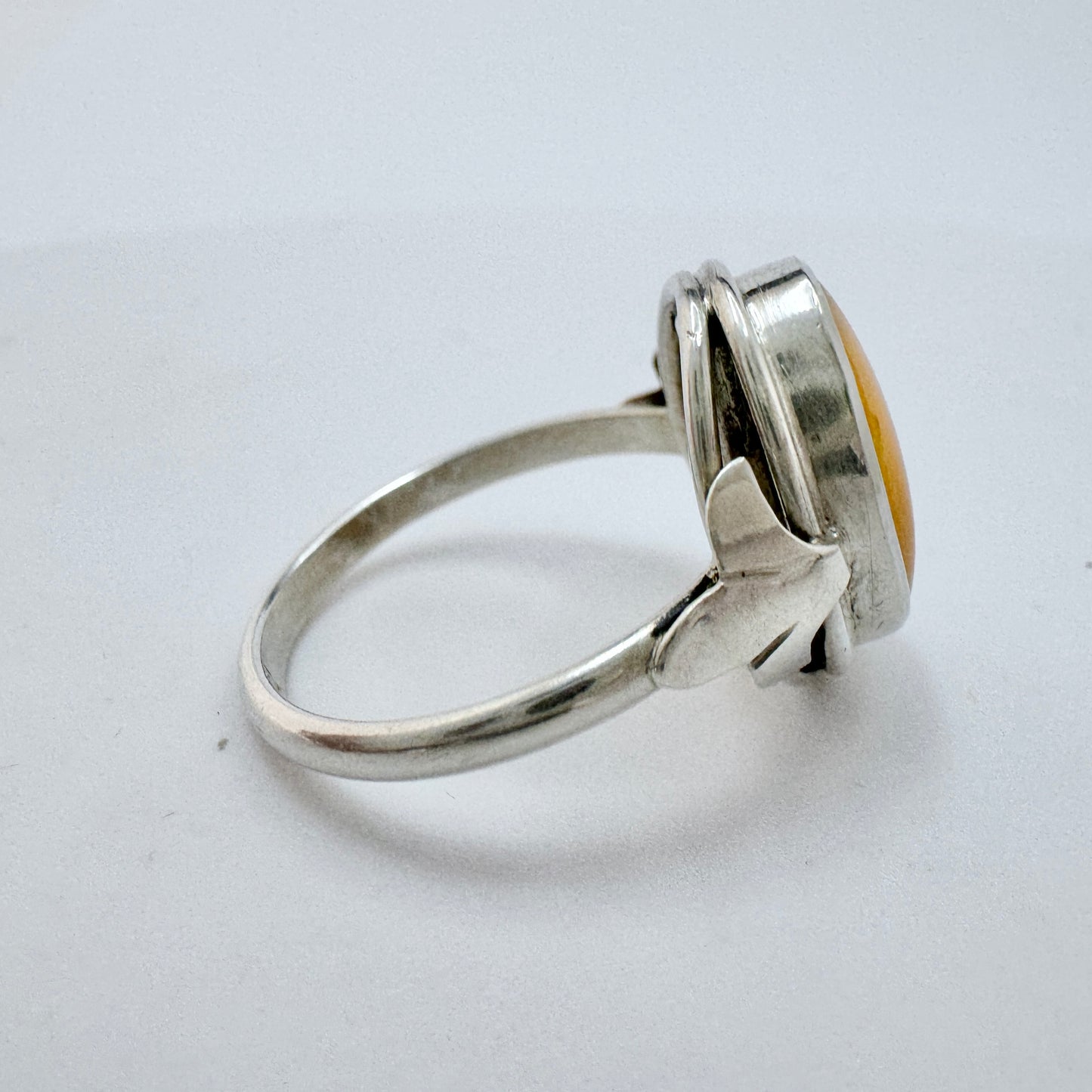 VEB Fischlandschmuck, Germany c 1960s. Vintage Solid Silver Amber Ring.