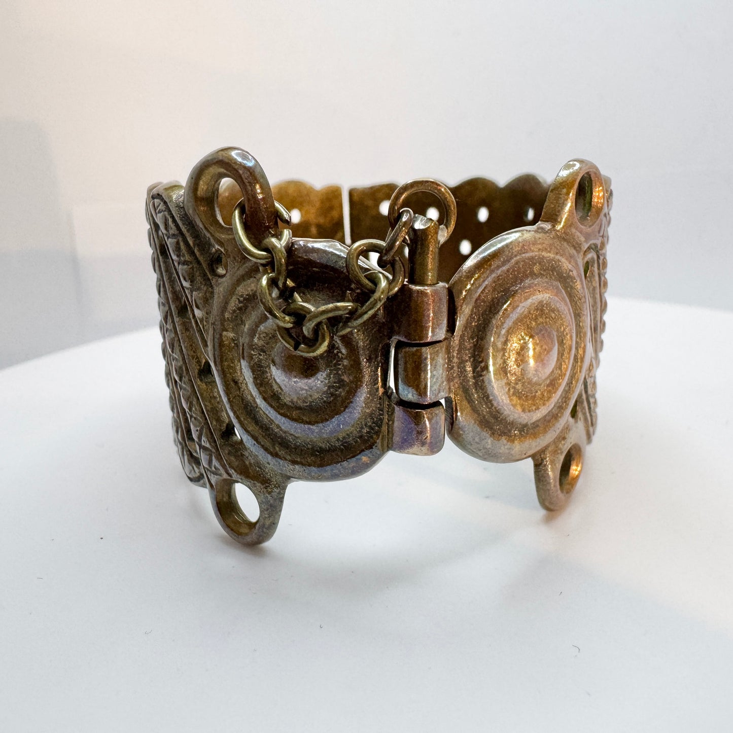 Kalevala Koru, Finland. Vintage Bronze Hinged Bangle Bracelet.