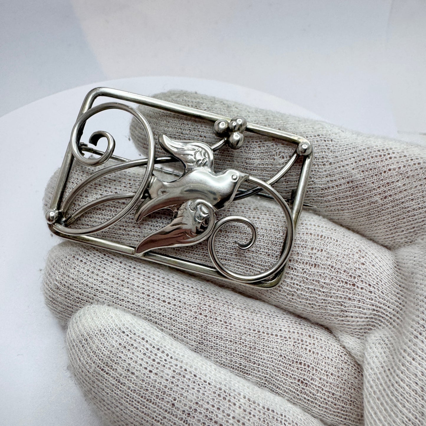 Sweden 1946. Large Vintage Solid Silver WW2 Peace Dove Brooch.