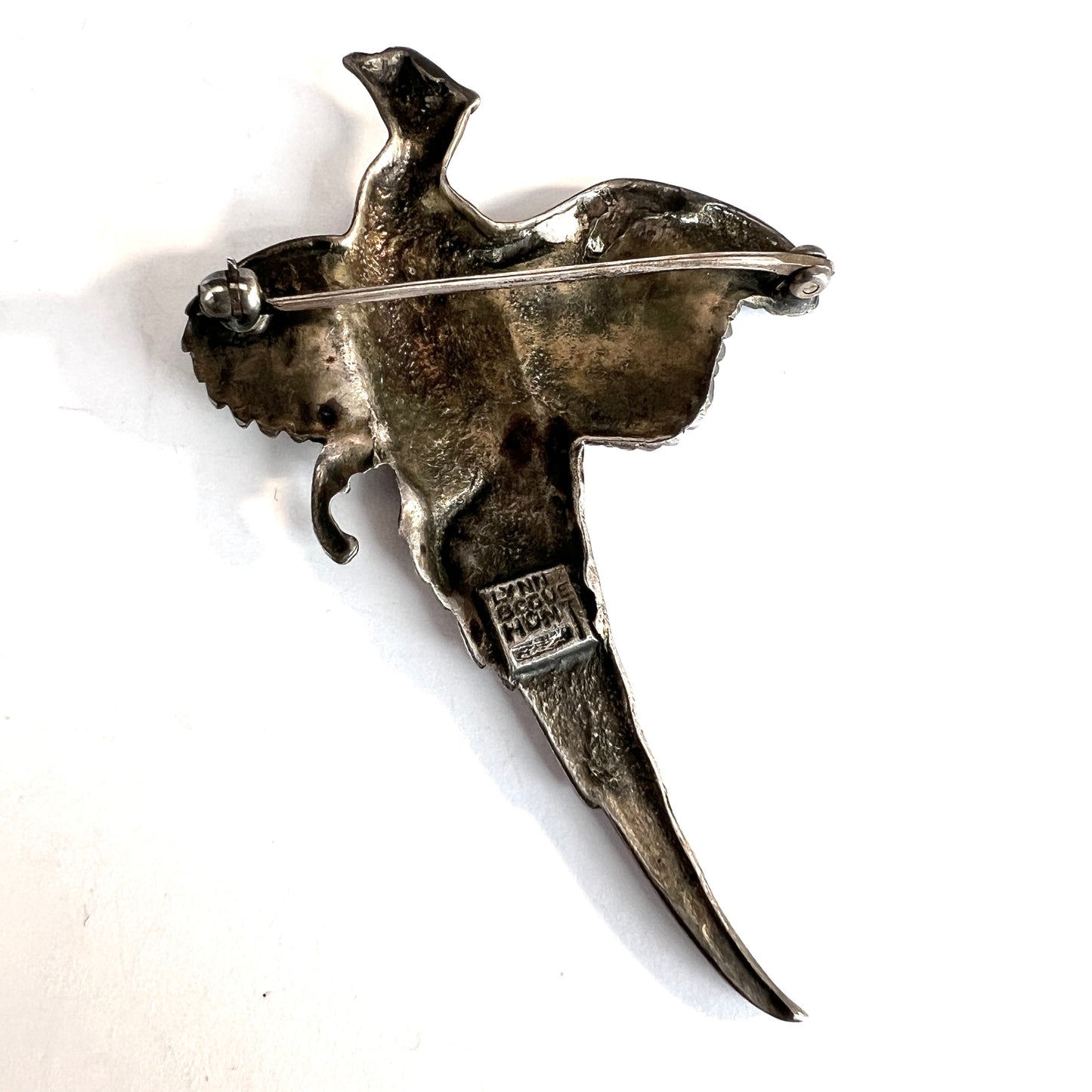 Signed Lynn Bogue Hunt Sterling Silver Bird Pin.