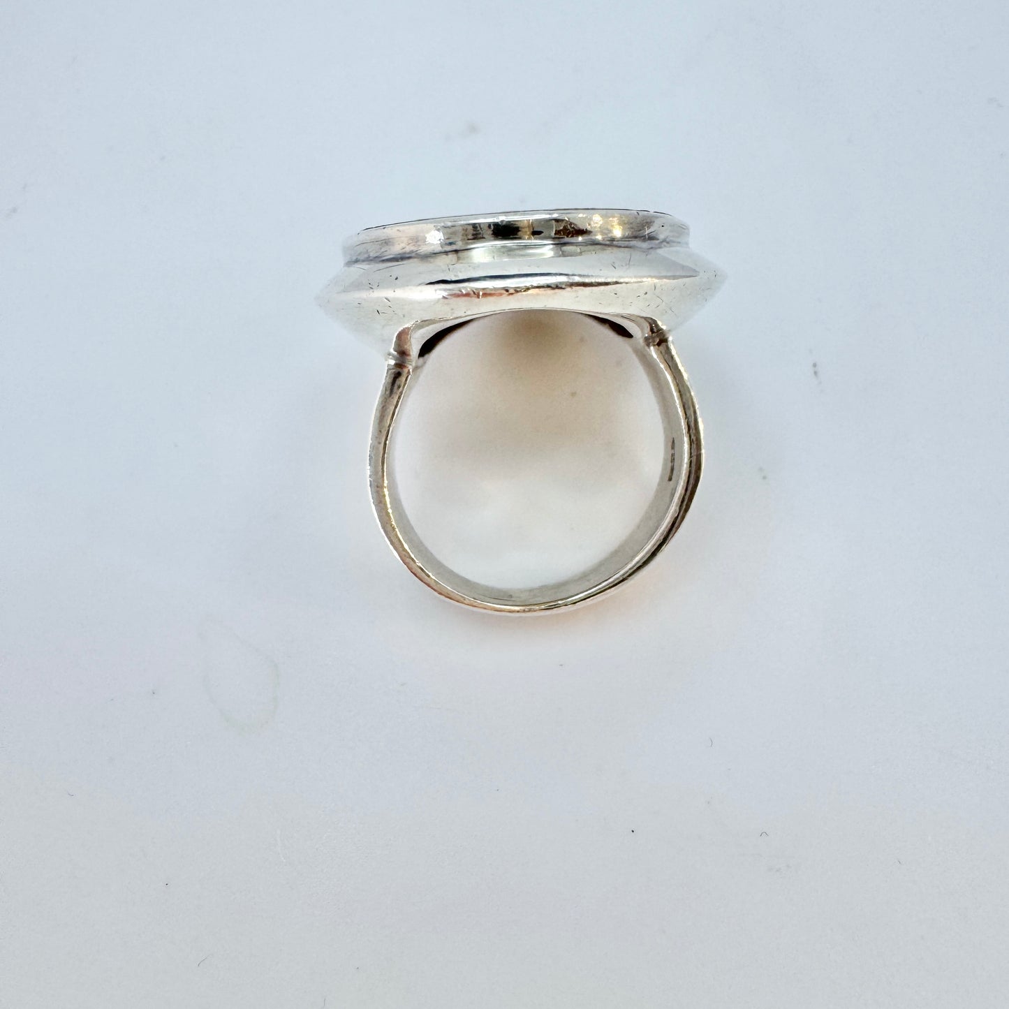 Bold Sterling Silver Mother of Pearl Ring.