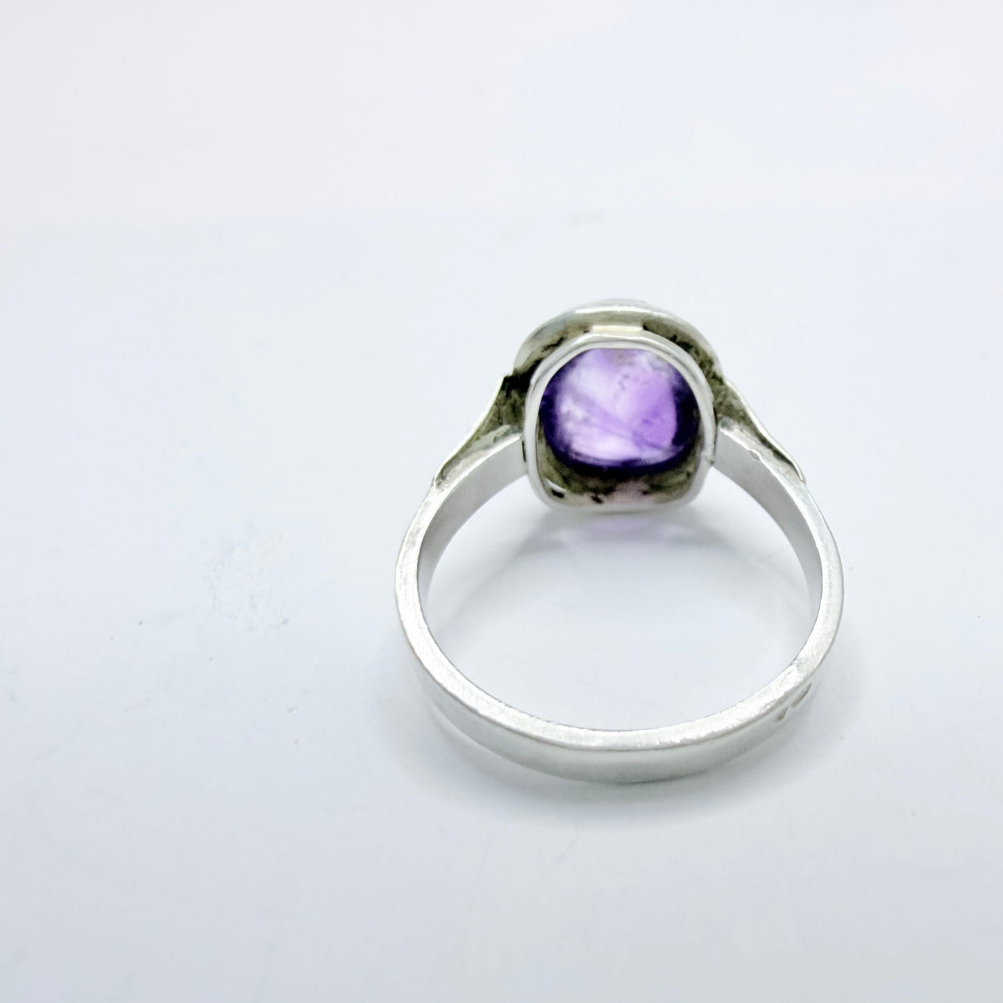Vintage ca 1960. Solid Silver Amethyst Ring.