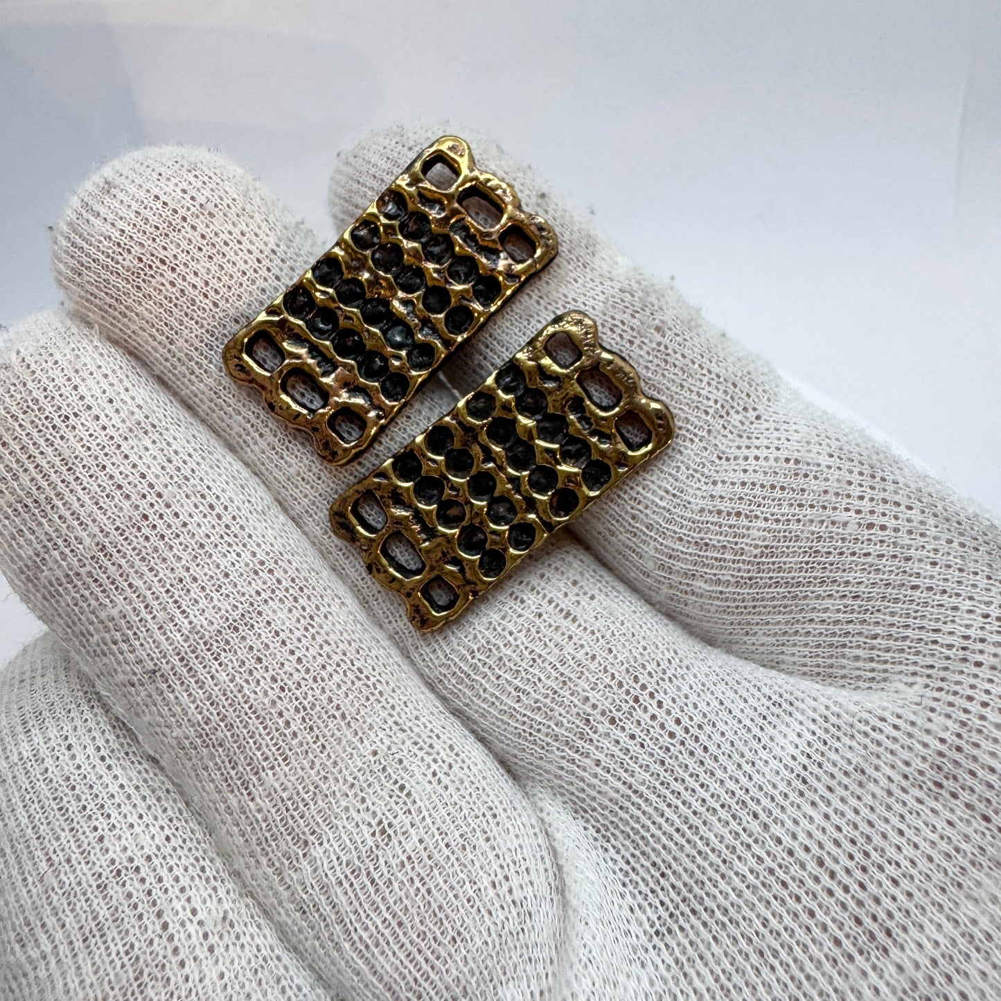 Pentti Sarpaneva, Finland 1970s. Large Vintage Bronze Cufflinks.