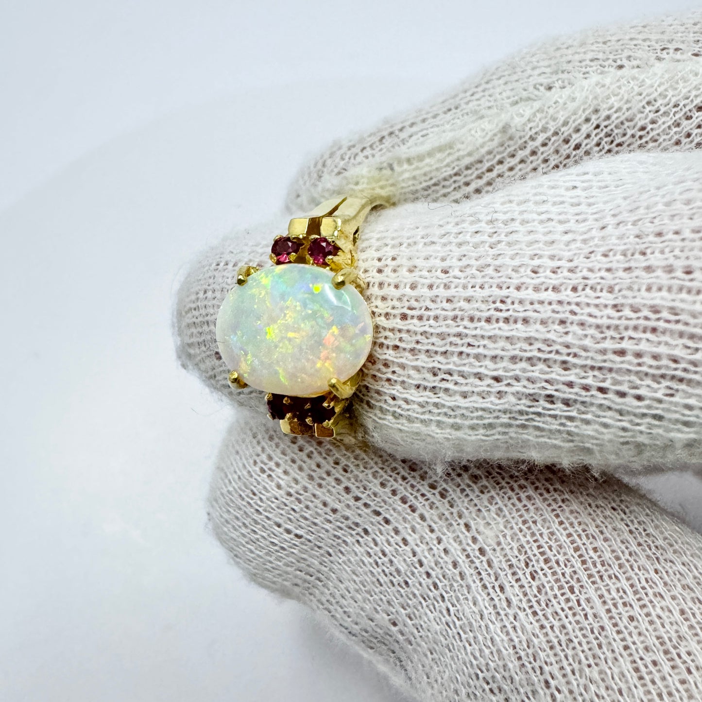 Vintage 18k Gold Opal Ruby Ring.