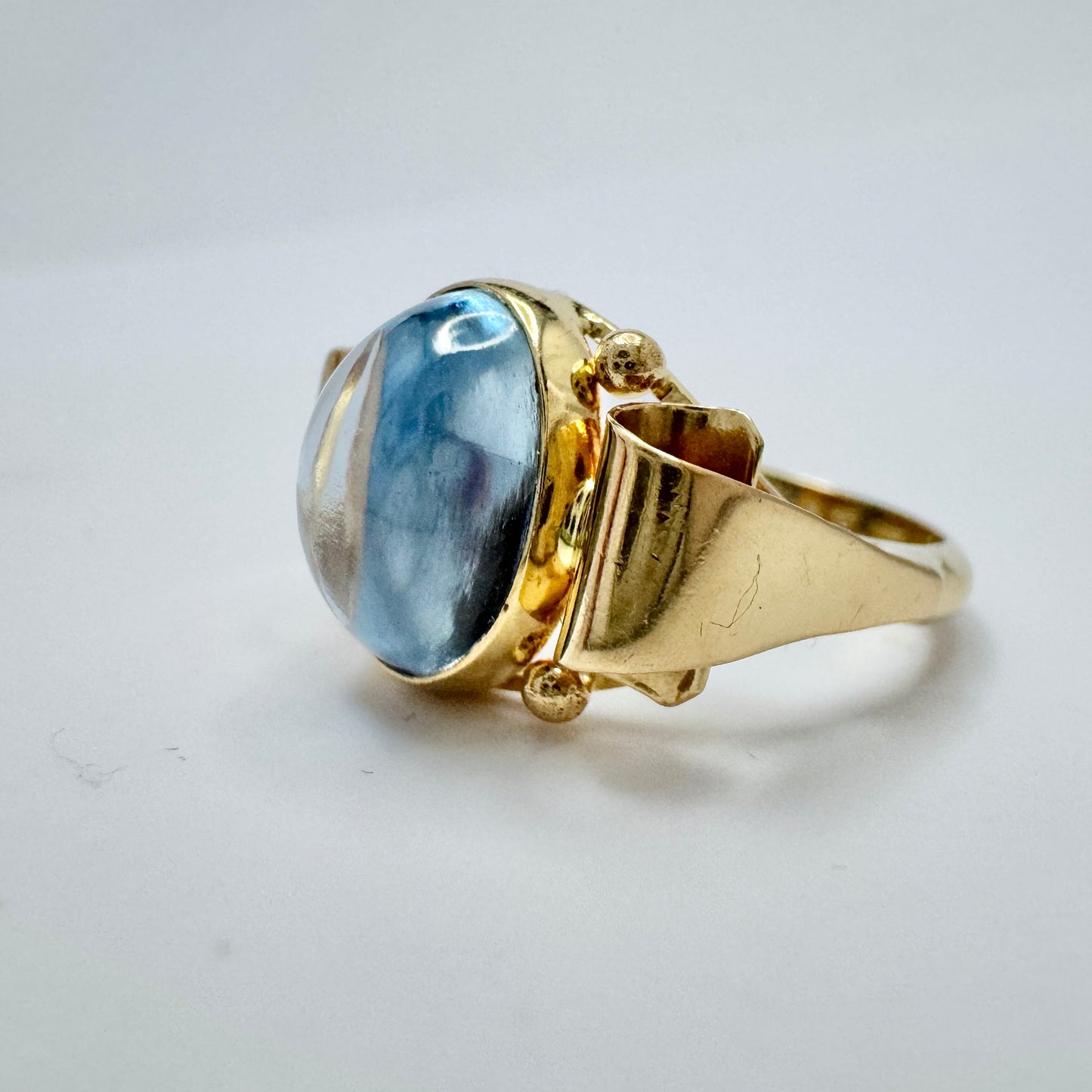 Segir, Sweden 1961. Vintage 18k Gold Synthetic Spinel Ring.