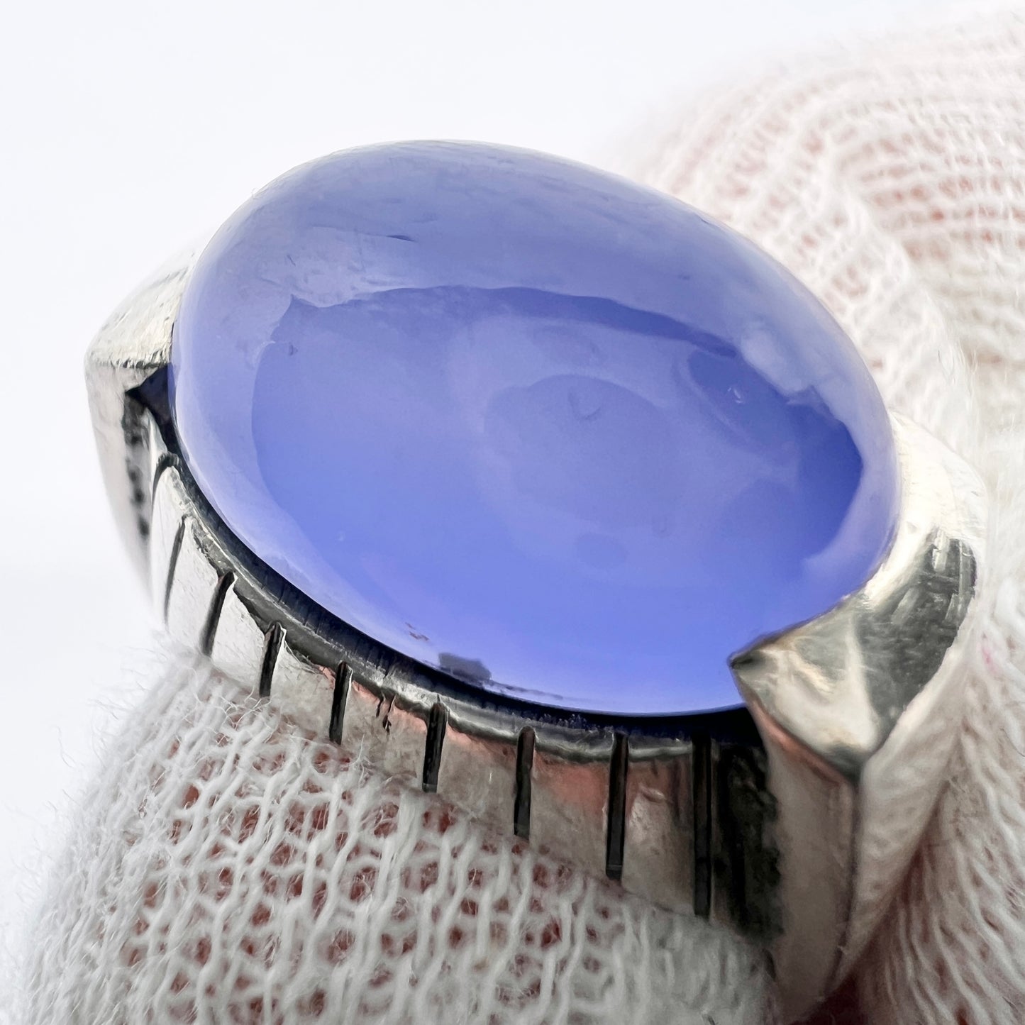 Carlman, Sweden 1961. Vintage Mid-century Modern Sterling Silver Chalcedony Ring.