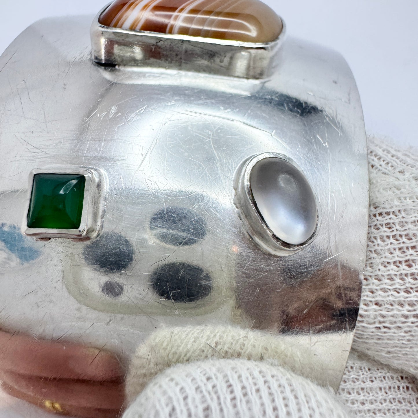 Torsten Mähl, Sweden 1957. Vintage Sterling Silver Agate Moonstone Chrysoprase Cuff Bracelet.