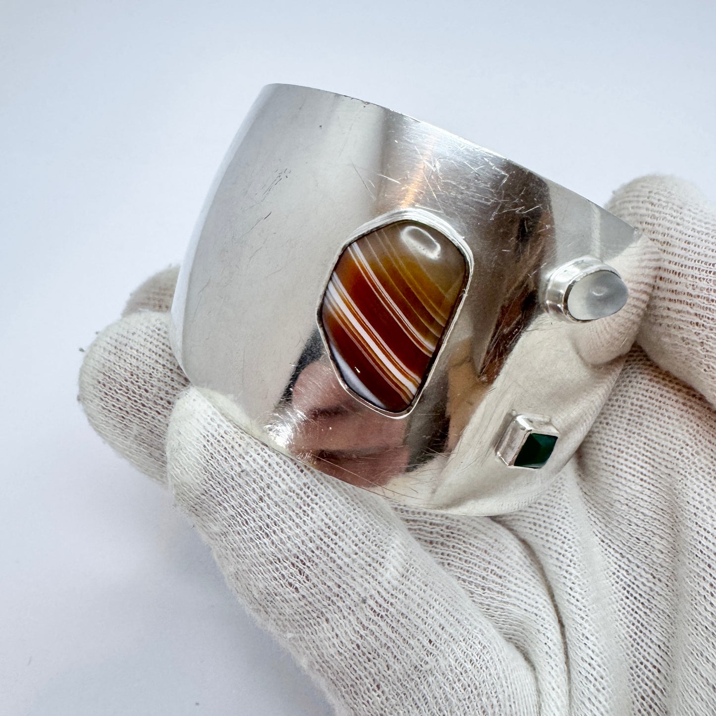 Torsten Mähl, Sweden 1957. Vintage Sterling Silver Agate Moonstone Chrysoprase Cuff Bracelet.