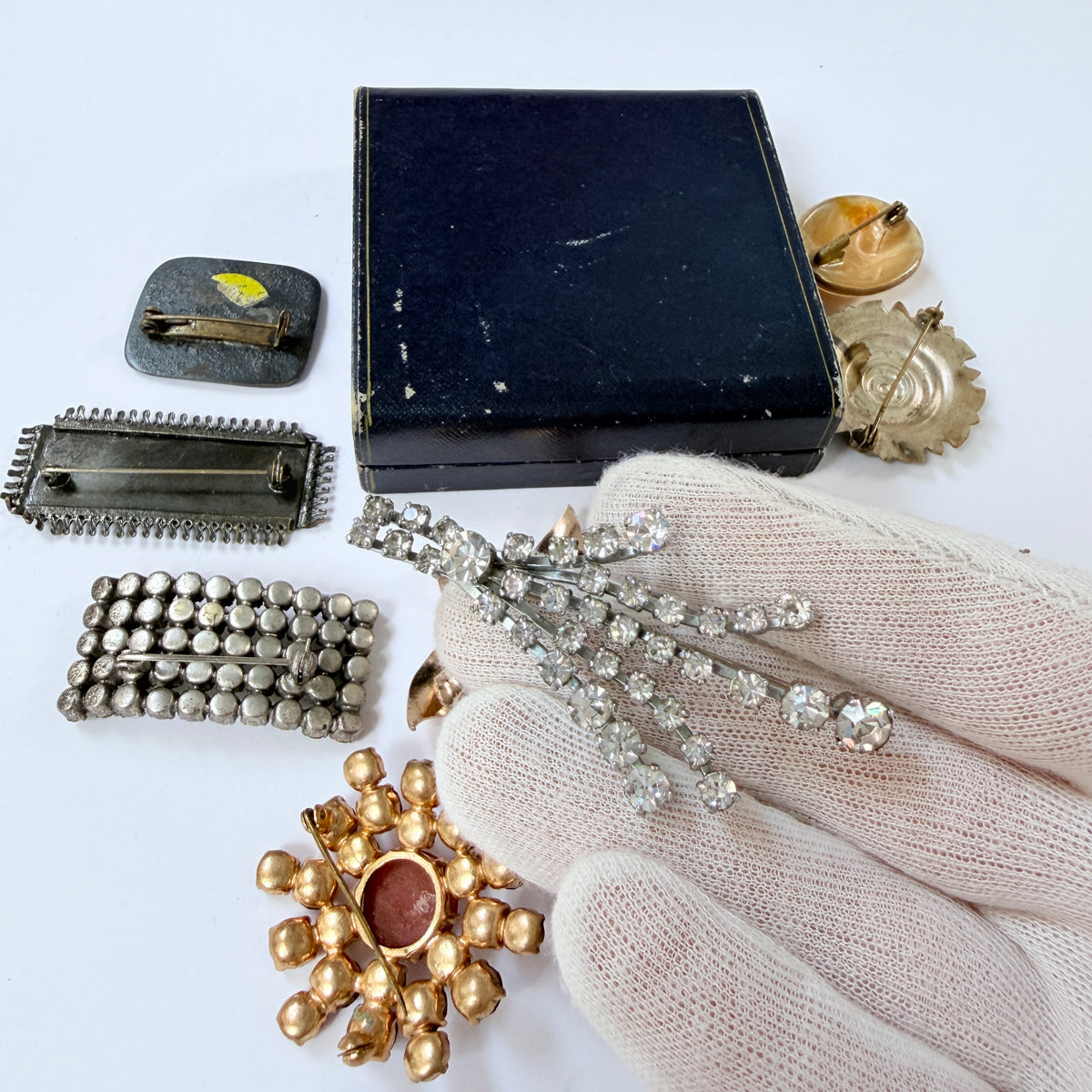 Job-lot Vintage Costume Jewelry Brooches + Box.
