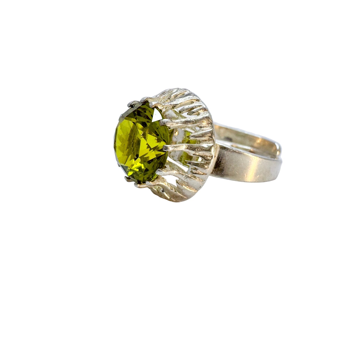 Alton, Sweden 1973. Vintage Sterling Silver Peridot Ring.