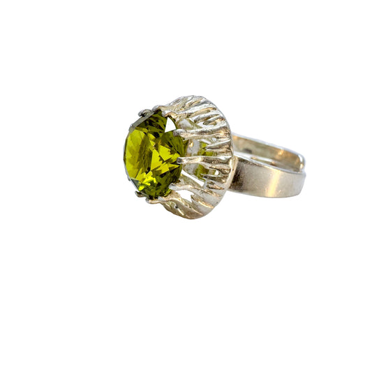 Alton, Sweden 1973. Vintage Sterling Silver Peridot Ring.