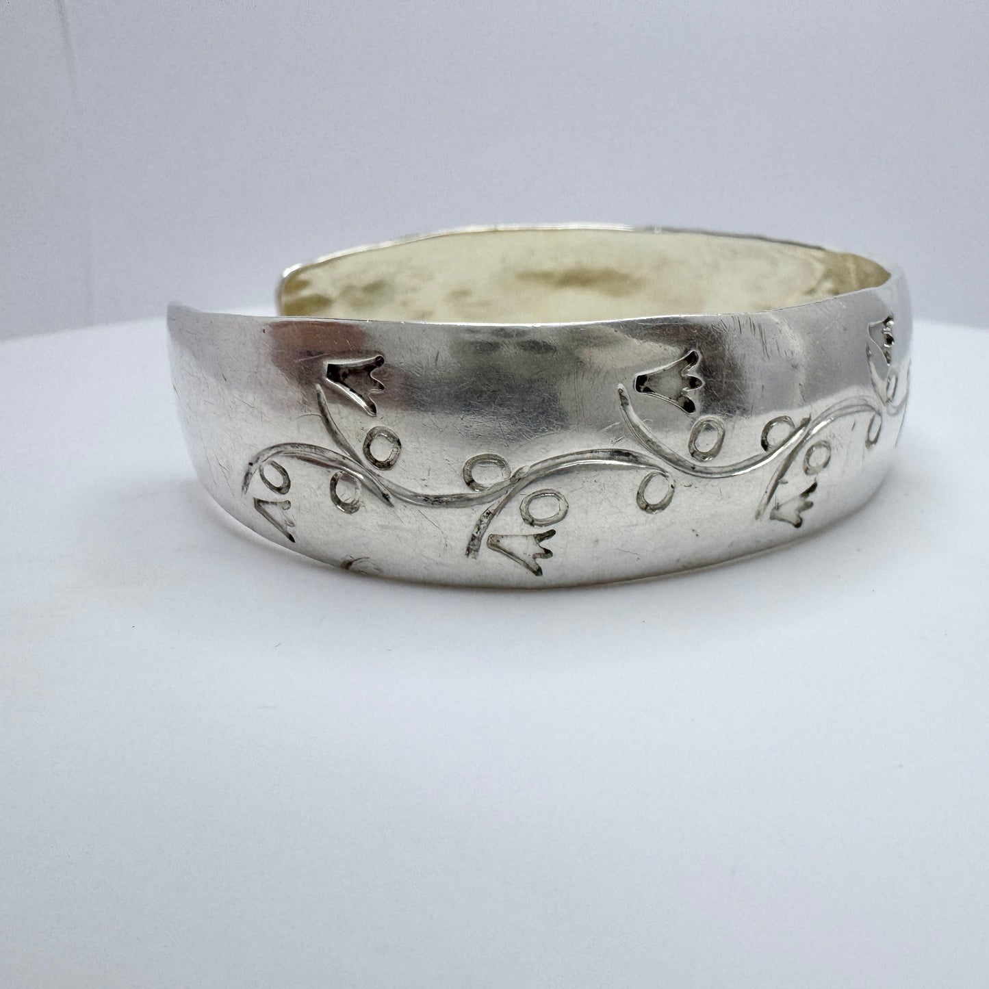 Sweden 1959. Vintage Sterling Silver Bellflower Cuff Bracelet.