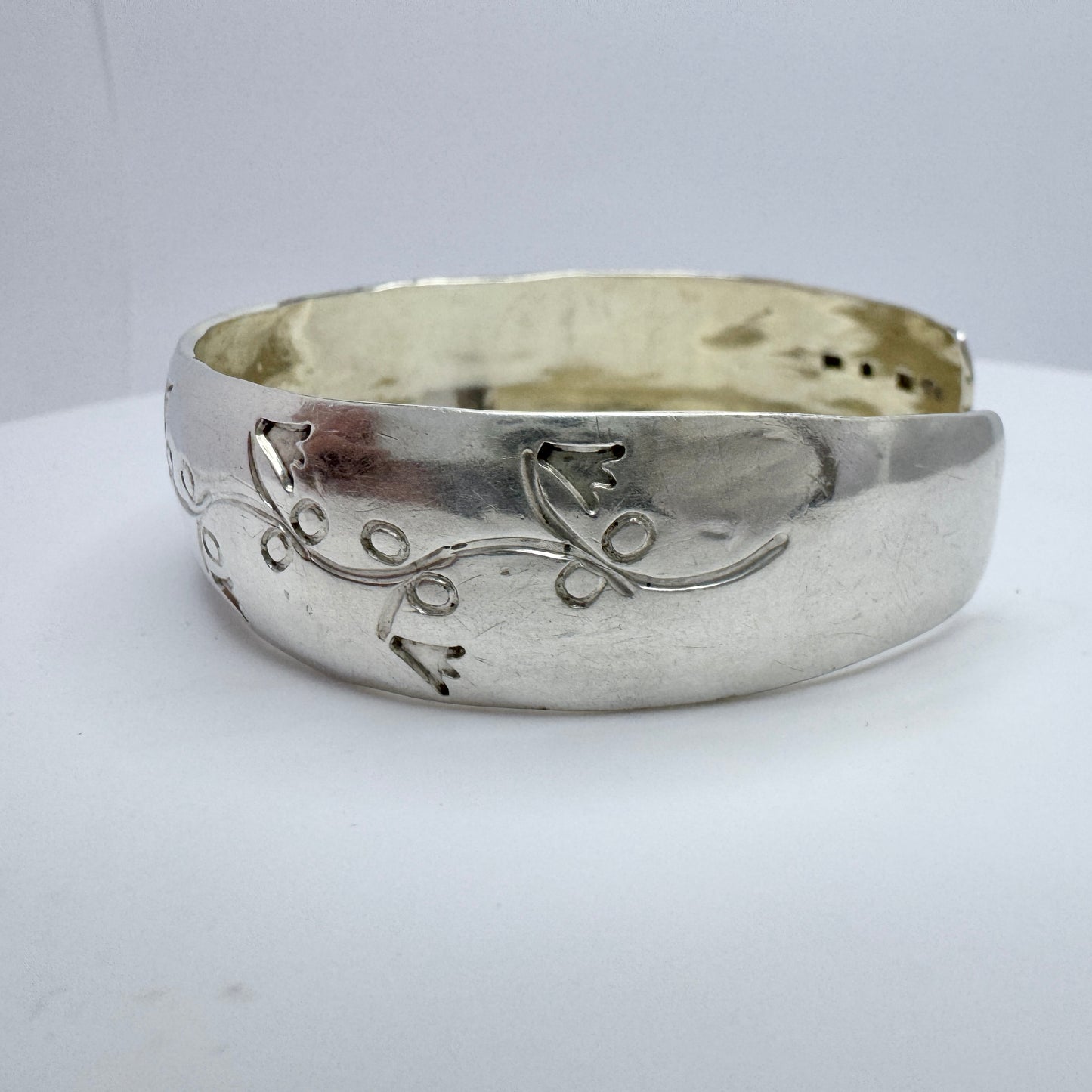 Sweden 1959. Vintage Sterling Silver Bellflower Cuff Bracelet.