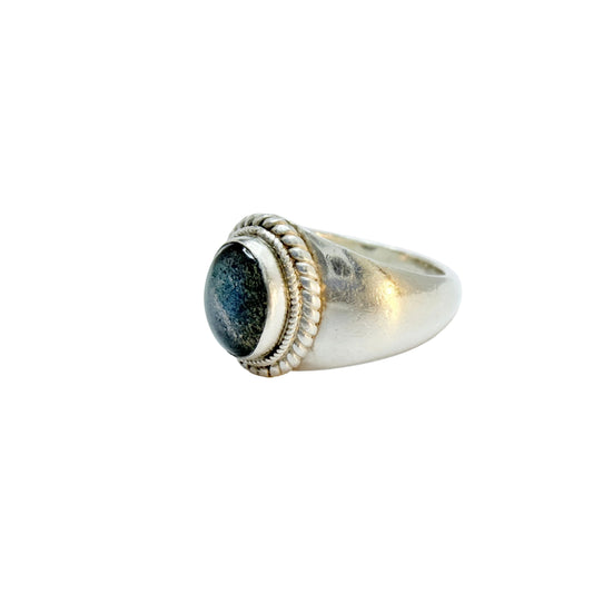 Vintage Sterling Silver Labradorite Ring.