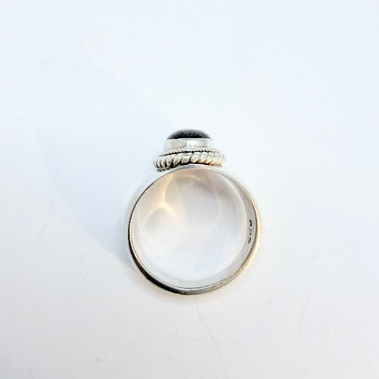 Vintage Sterling Silver Labradorite Ring.