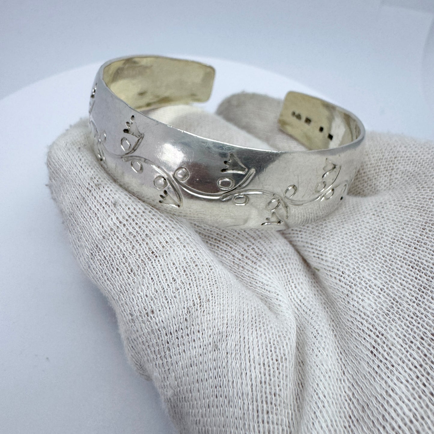 Sweden 1959. Vintage Sterling Silver Bellflower Cuff Bracelet.