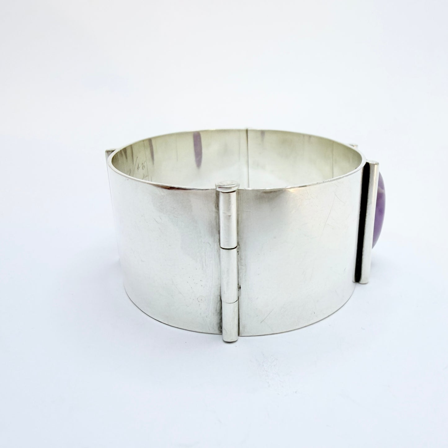 H.Kaksonen, Finland 1957. Vintage Solid Silver Amethyst Hinged Bangle Bracelet.