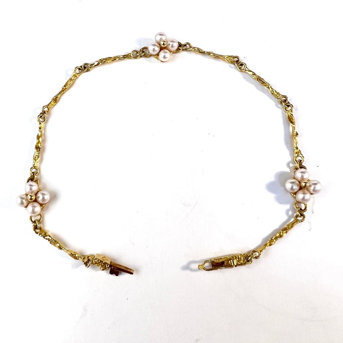 Bjorn Weckstrom for Lapponia, Finland. Vintage 18k Gold Pearl Bracelet. Design Wild flower