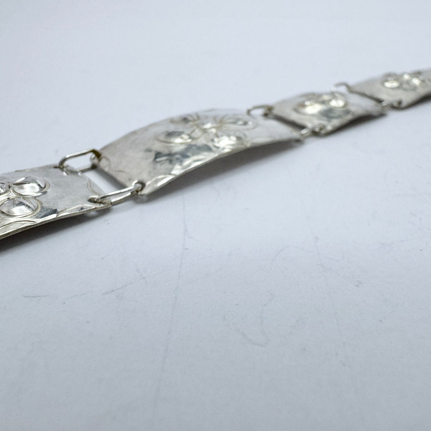 Hedberg, Arvidsjaur, Sweden 1930-40s. Vintage Solid Silver Bracelet.