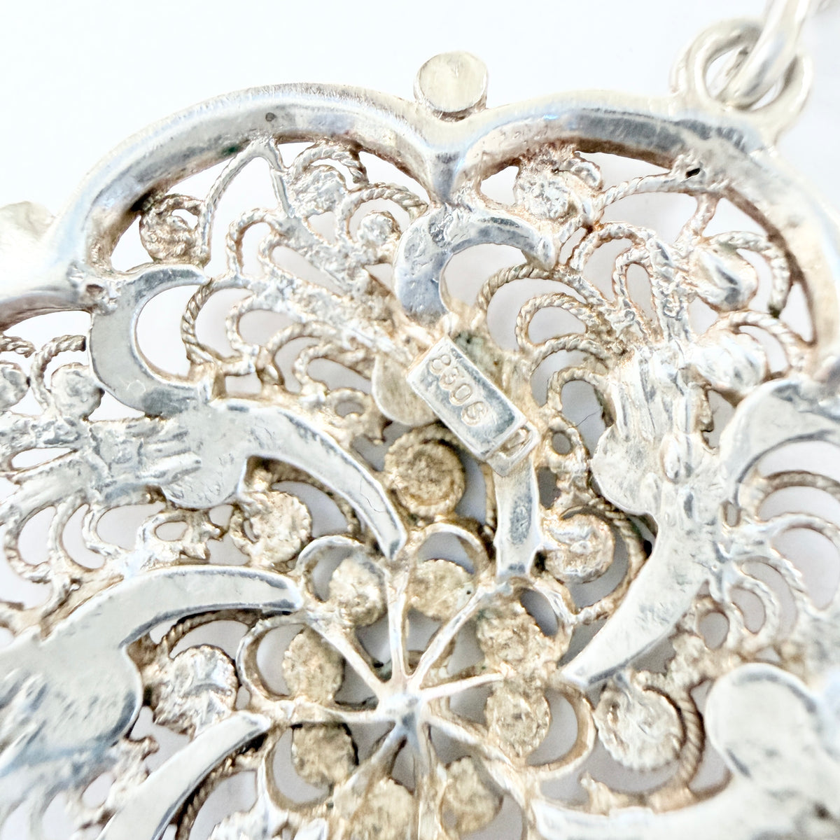 Vintage 1940-50s. Solid Silver Filigree Pendant.