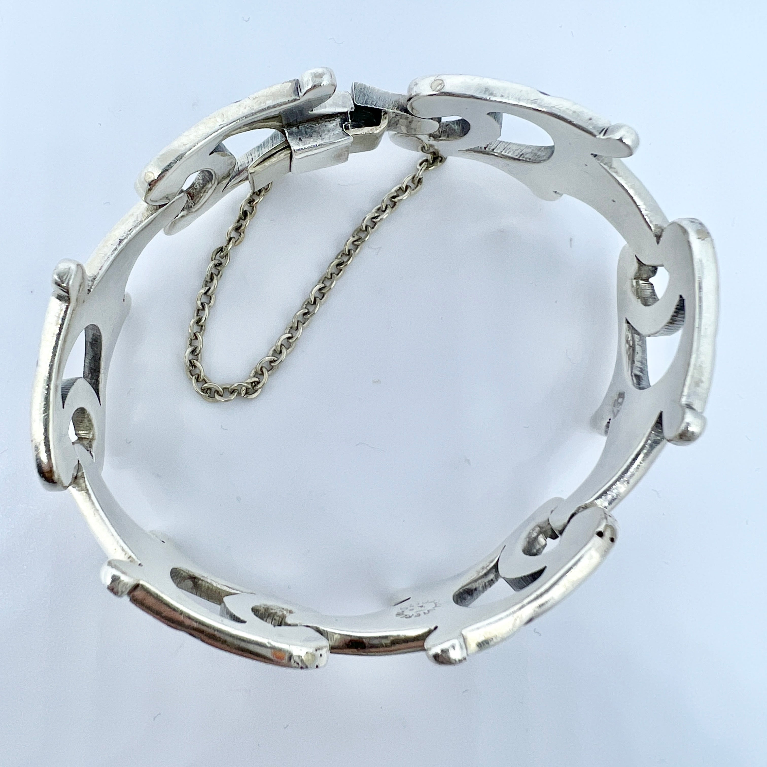 Taxco, Mexico c 1950-60s Vintage Sterling Silver Bracelet.