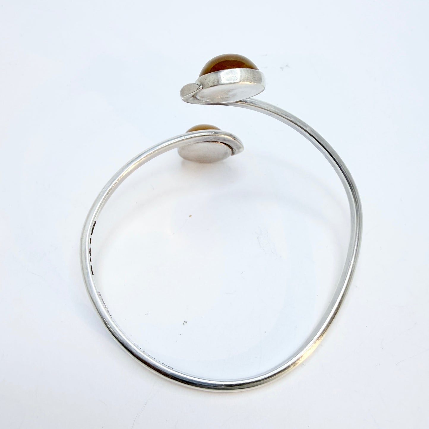 Torsten Mähl, Sweden 1956. Vintage Sterling Silver Agate Arm Bangle Bracelet. Signed