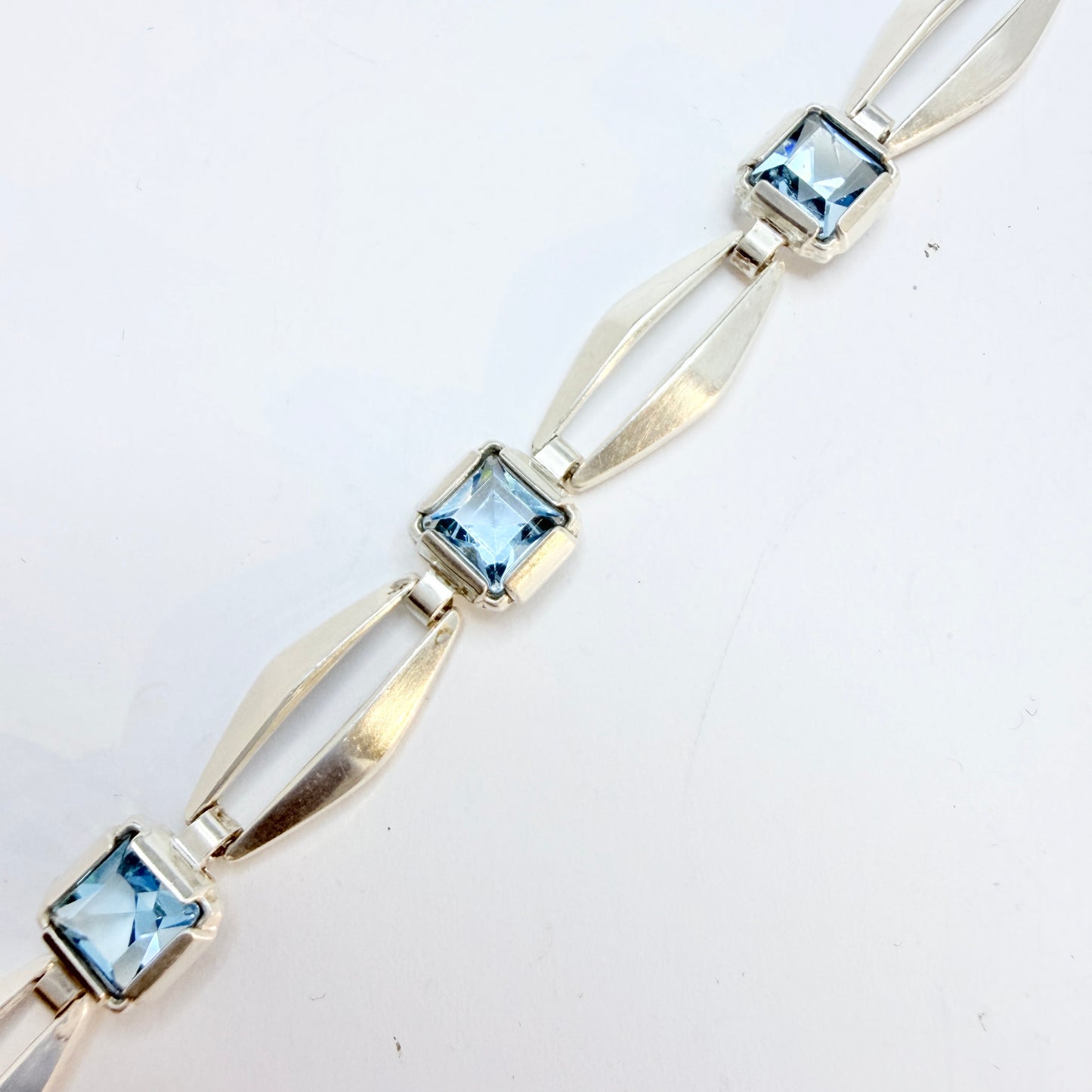 K&L-Kordes Lichtenfels, Germany c 1960s. Solid Silver Blue Glass Bracelet