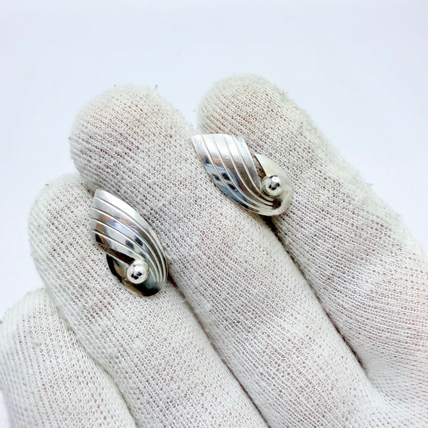 Sweden c 1960. Vintage Solid Silver Earrings.