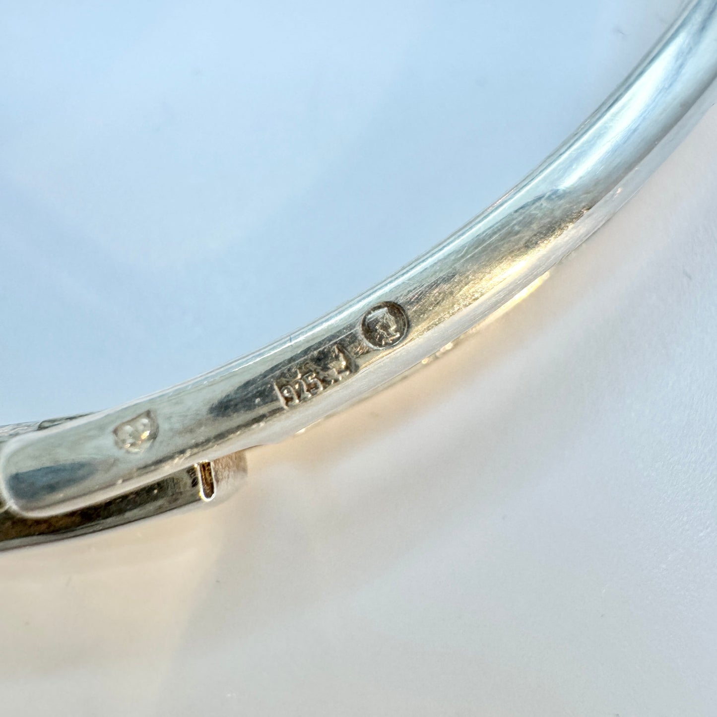 Gdansk, Poland. Vintage Sterling Silver Baltic Amber Hinged Bracelet.