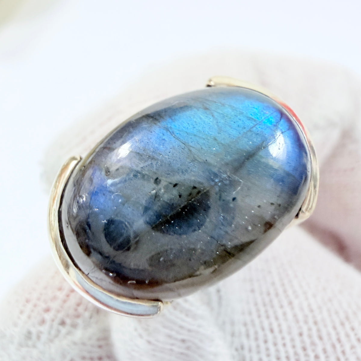 Vintage Sterling Silver Labradorite Ring.