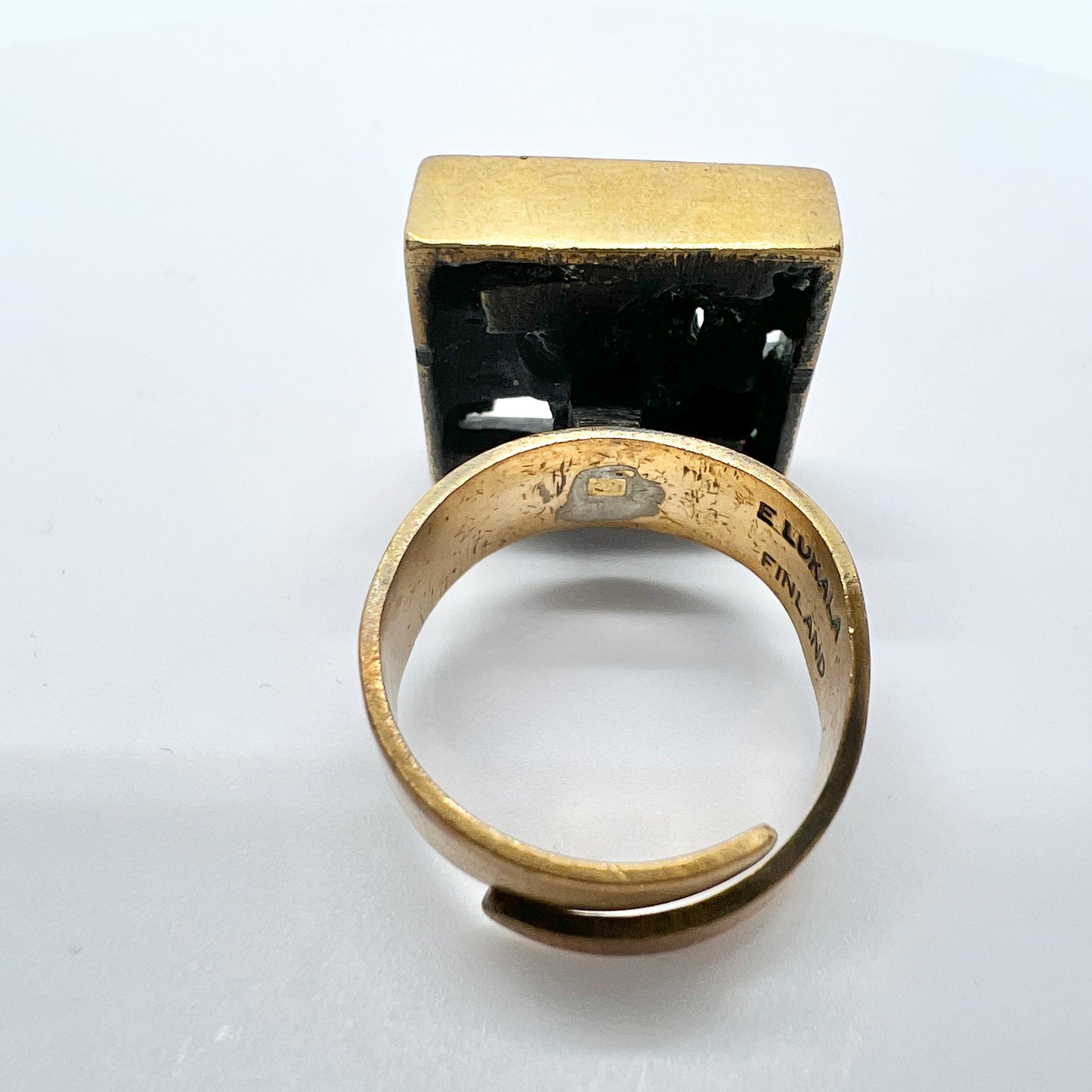 Esa Lukala, Finland 1970s Vintage Modernist Bronze Ring.