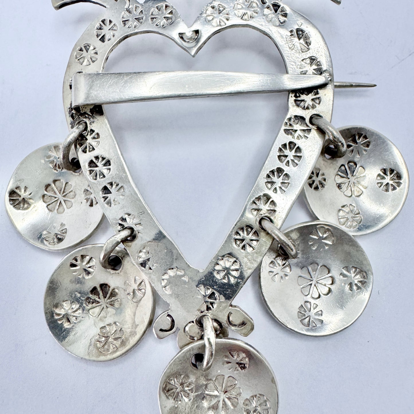 Sweden 1981. Vintage Sterling Silver Traditional Crowned Heart Brooch.