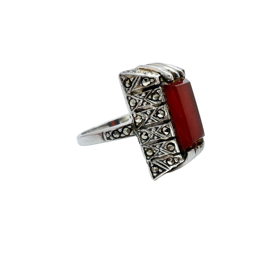 Vintage Sterling Silver Carnelian Marcasite Ring.