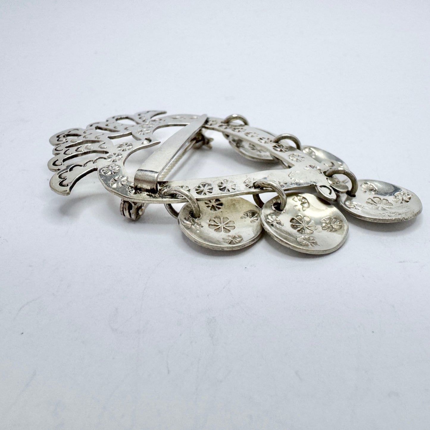 Sweden 1981. Vintage Sterling Silver Traditional Crowned Heart Brooch.