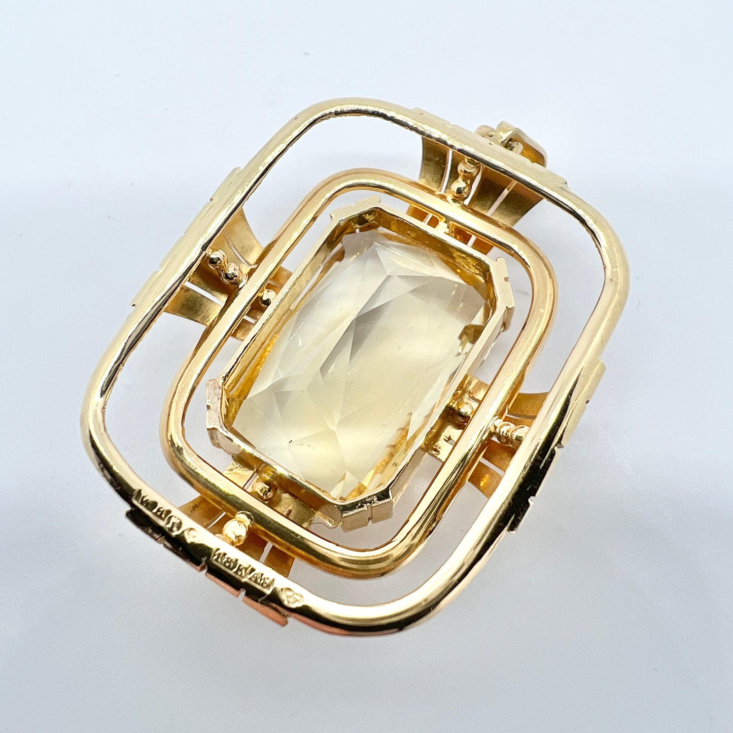 Wilhelm Harbeck, Sweden 1951. Vintage Mid-century Modern 18k Gold Citrine Pendant.