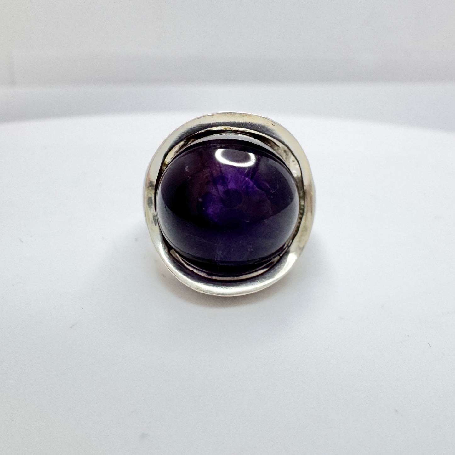 Denmark c 1970. Vintage Solid Silver Amethyst Ring.