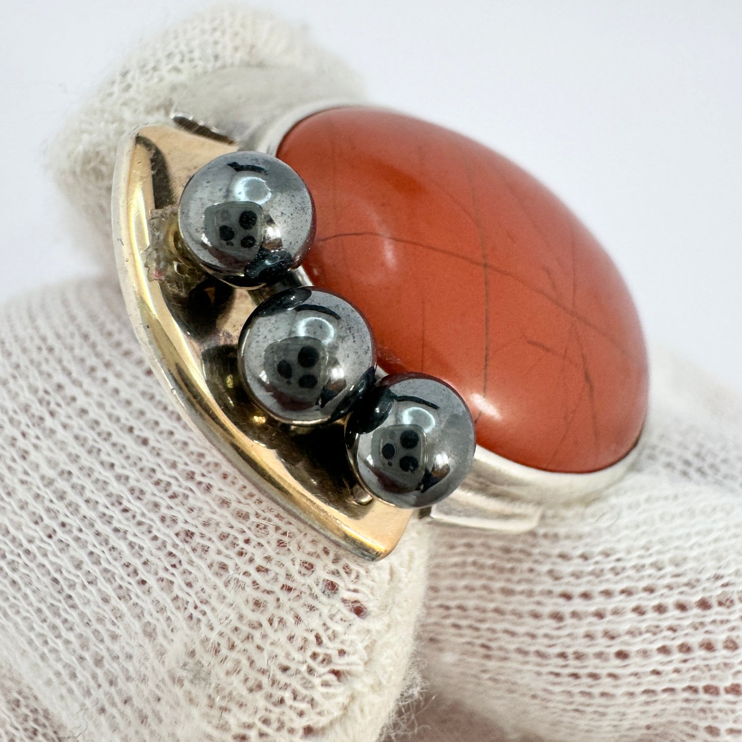 Atelje GuldBros, Sweden 1987. Bold Vintage Sterling Silver Red Jasper Hematite Ring.