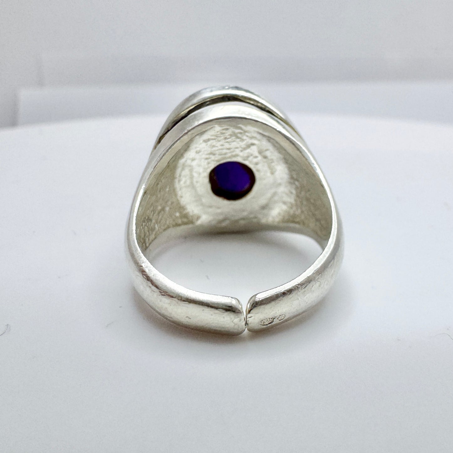 Denmark c 1970. Vintage Solid Silver Amethyst Ring.