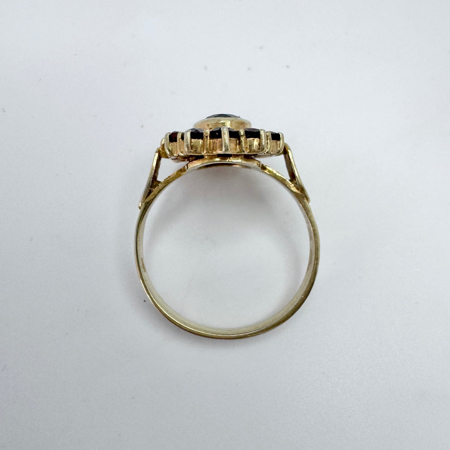 Vintage Garnet Sterling Silver Ring