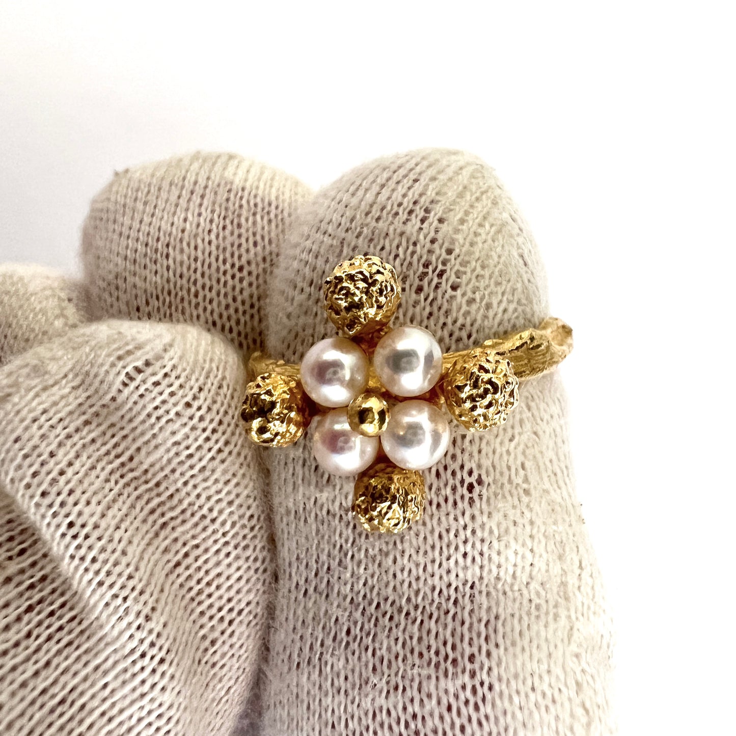 Bjorn Weckstrom for Lapponia. Vintage 18k Gold Pearl Ring