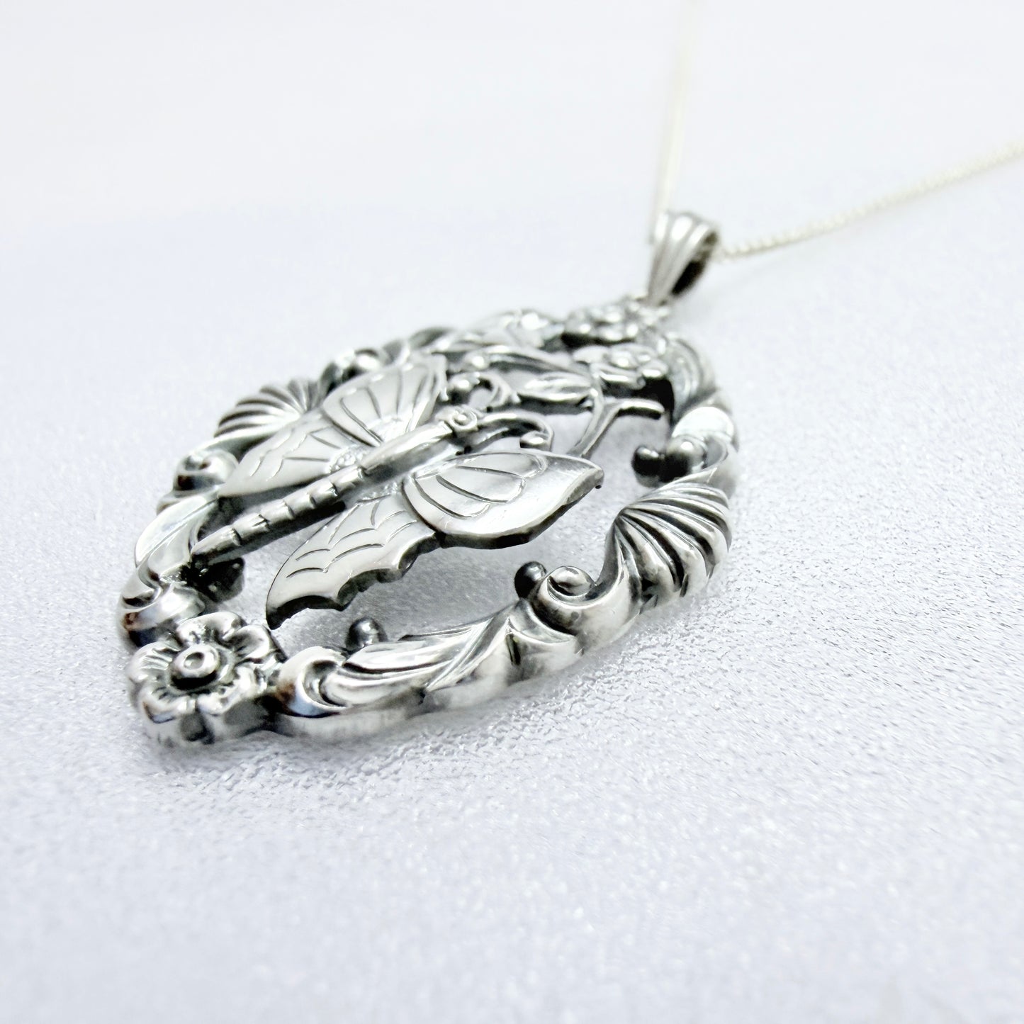 G Dahlgren, Sweden 1948. Vintage Sterling Silver Butterfly Pendant Necklace.