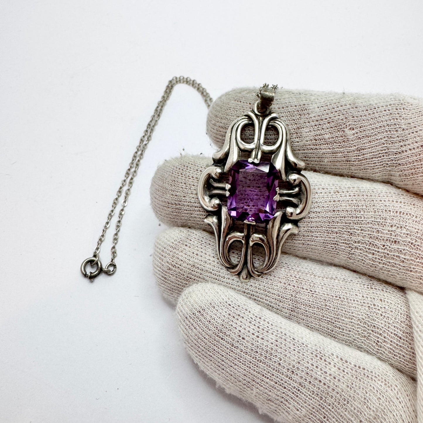 Ragnar Wahlberg, Sweden 1949. Vintage Solid Silver Amethyst Pendant Necklace.