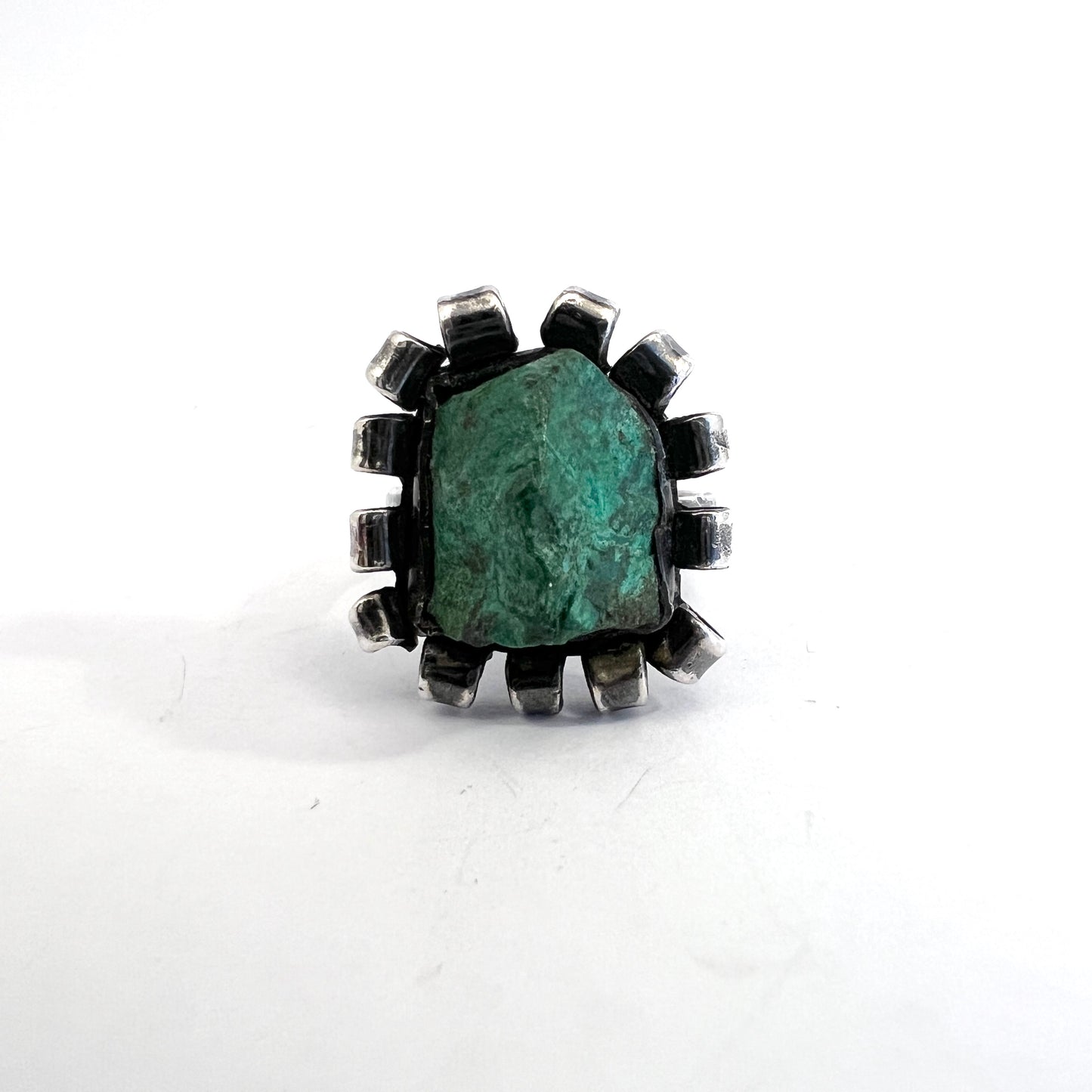 Peter Ein Hod, Israel c 1960 Vintage Modernist Sterling Silver Green Hardstone Ring.