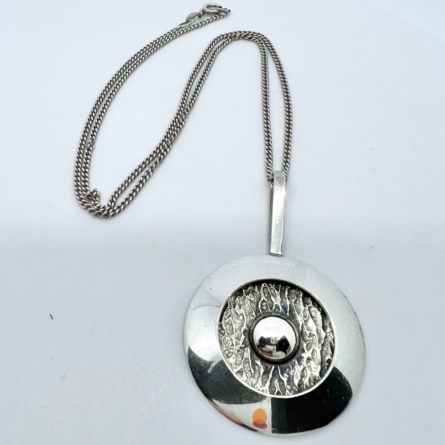 Bengt Hallberg, Sweden 1971 Vintage Modernist Sterling Silver Pendant Necklace.