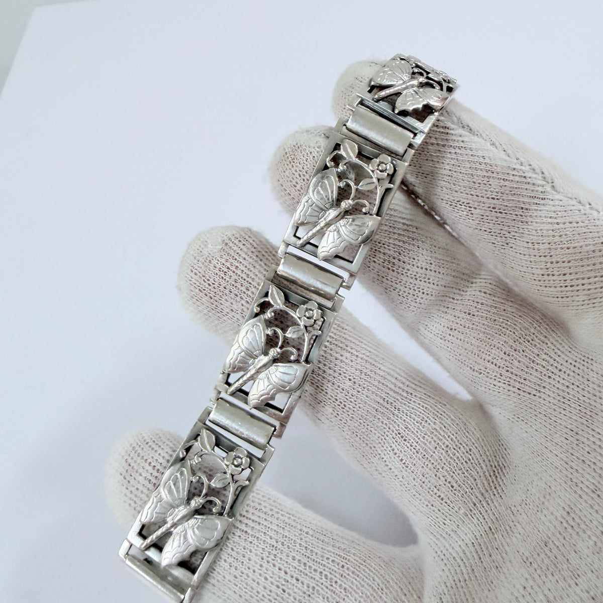 G Dahlgren, Sweden 1948. Vintage Sterling Silver Butterfly Bracelet.