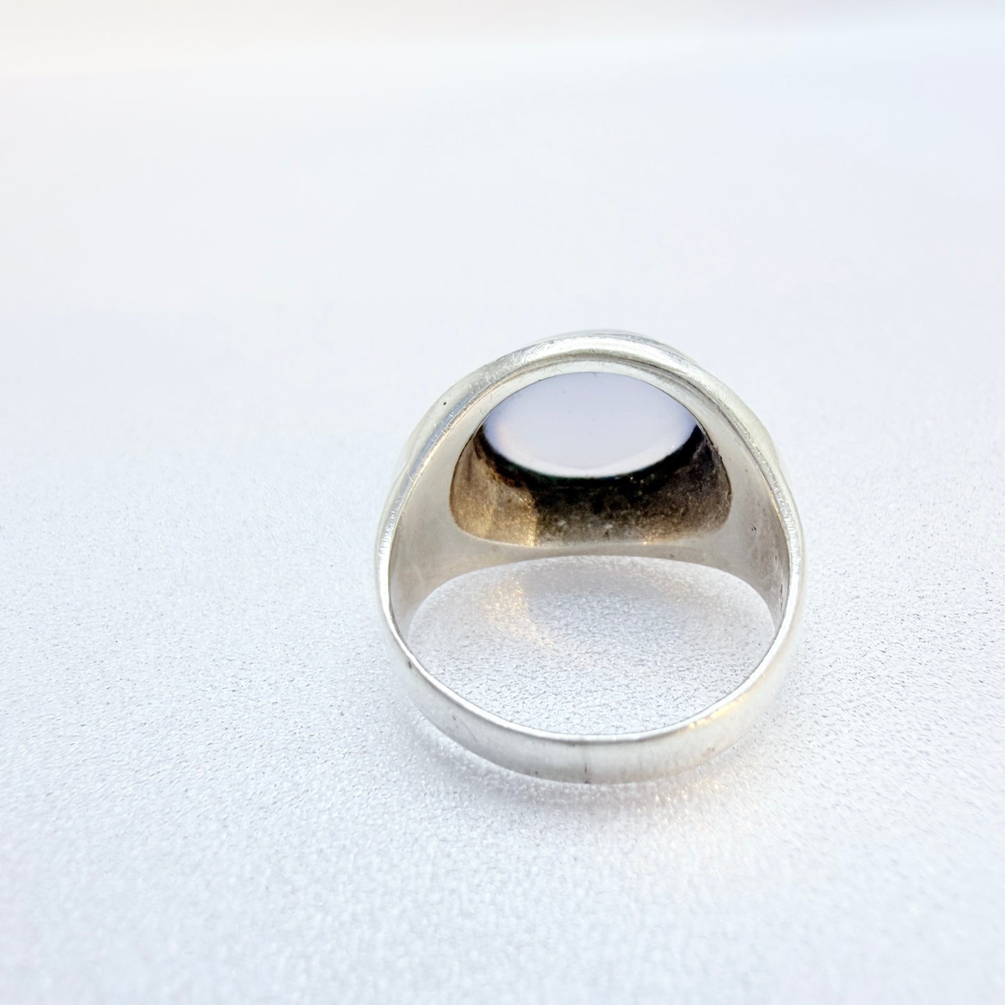 VIntage 1960s Space Age Solid Silver Chalcedony Ring.