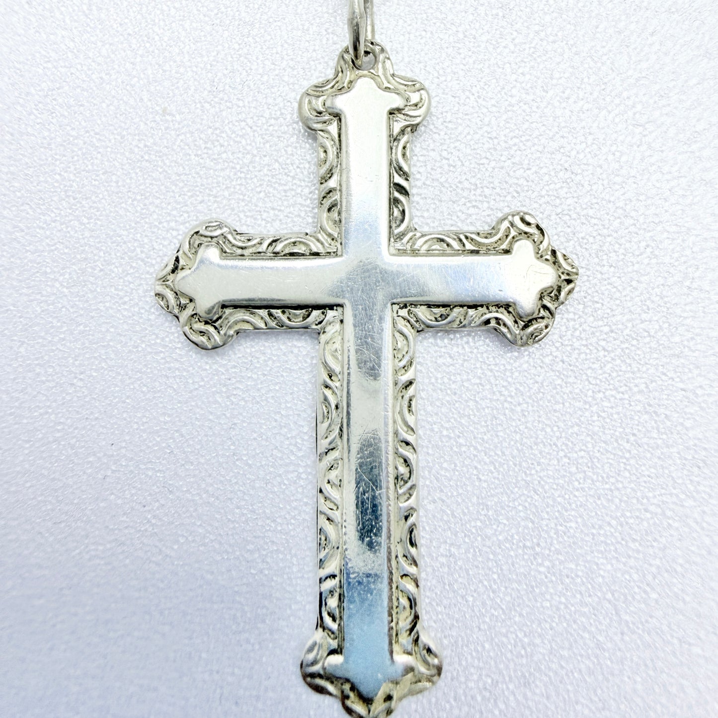 G Kalplan, Sweden c 1950. Vintage Solid Silver Cross Pendant Necklace.