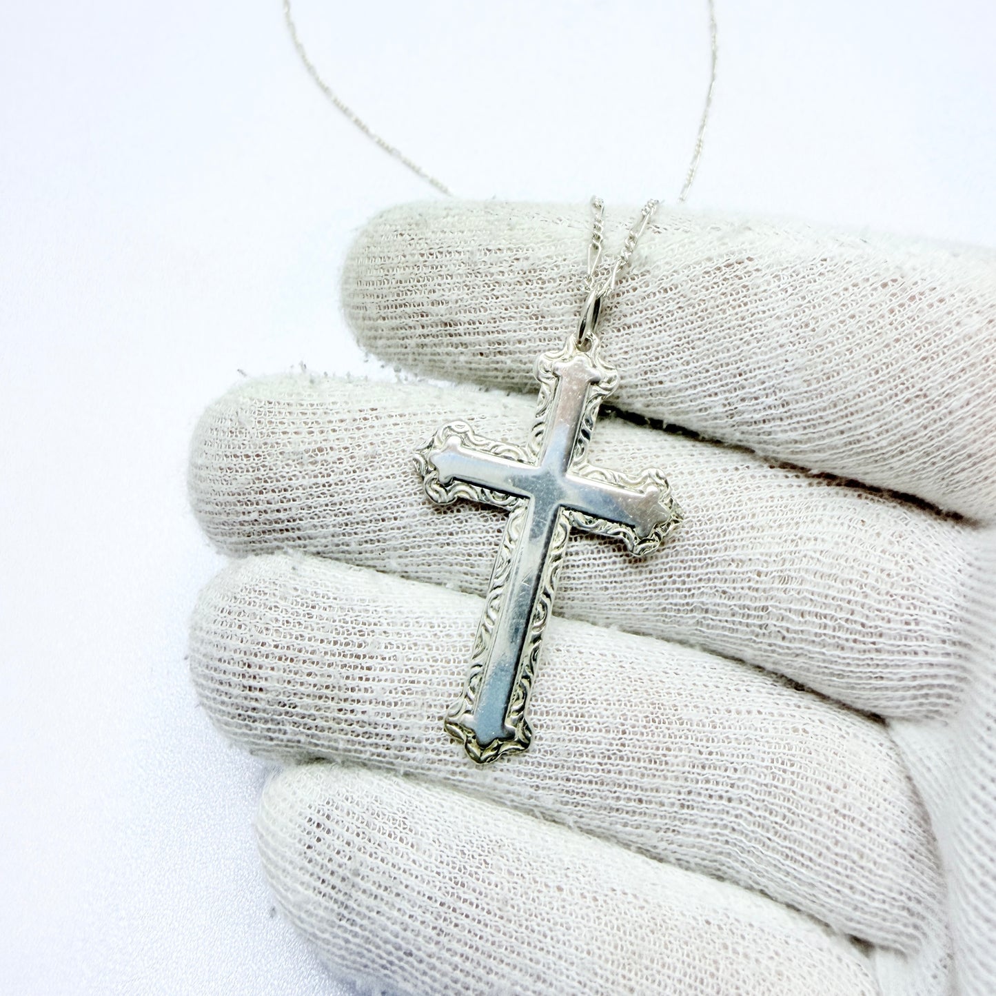 G Kalplan, Sweden c 1950. Vintage Solid Silver Cross Pendant Necklace.